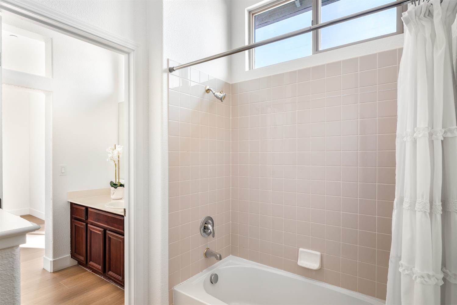 1009 Fountain Drive, West Sacramento, CA 95605