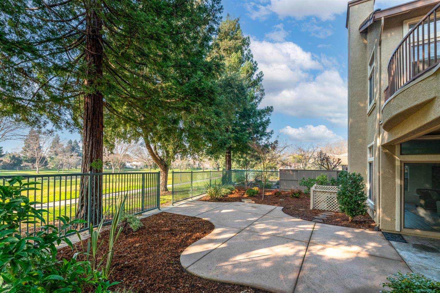 1009 Fountain Drive, West Sacramento, CA 95605