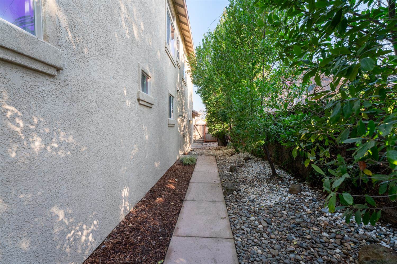 1009 Fountain Drive, West Sacramento, CA 95605