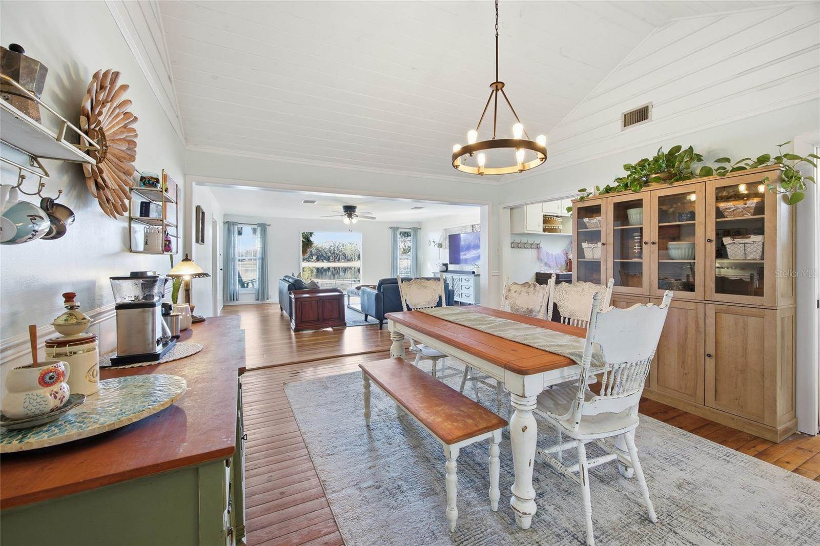 10550 NE 222nd Place Road, Fort Mc Coy, FL 32134