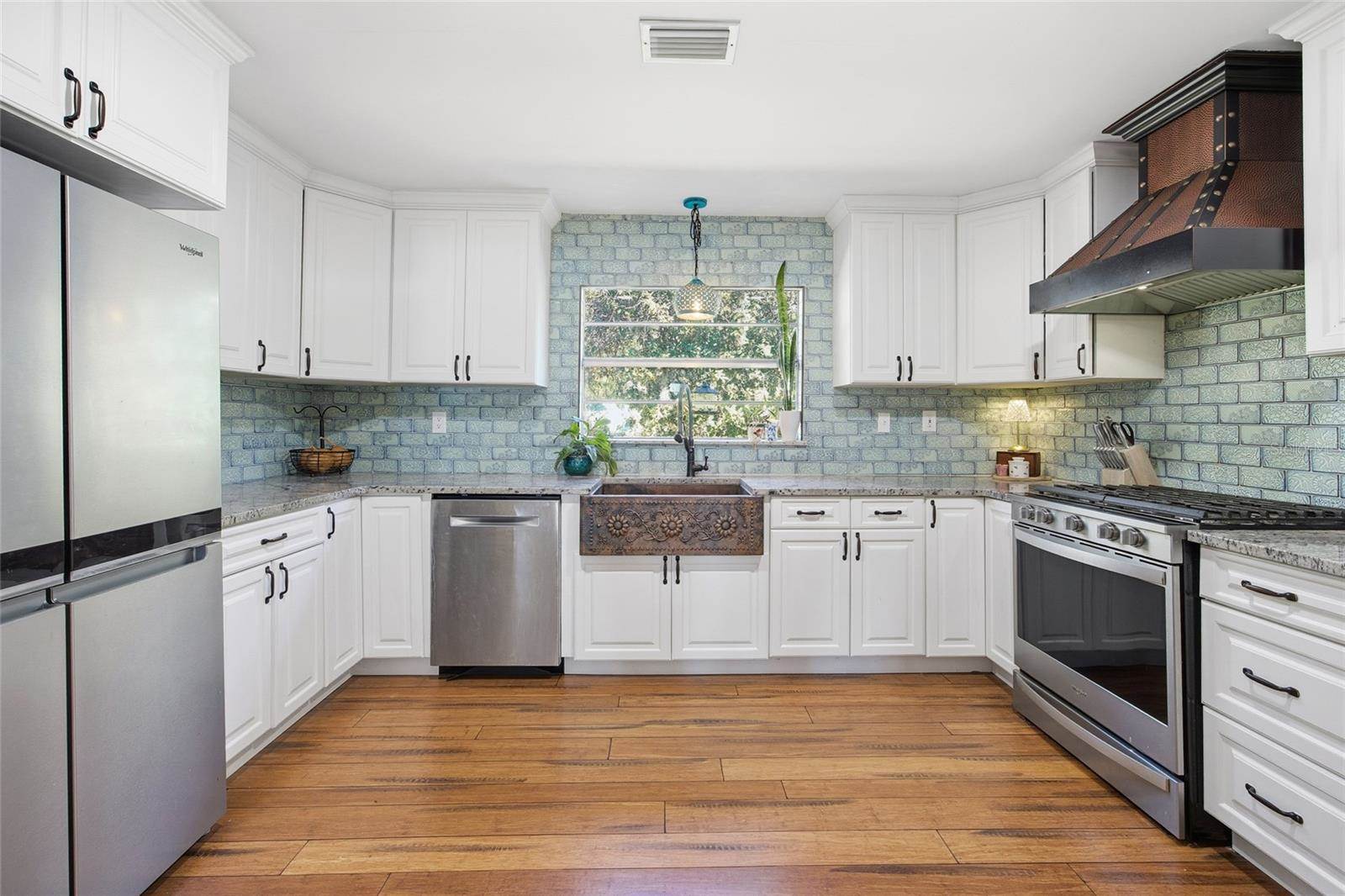 10550 NE 222nd Place Road, Fort Mc Coy, FL 32134