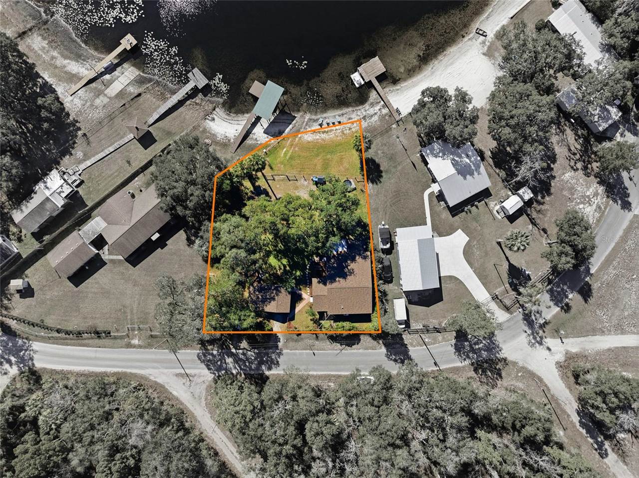 10550 NE 222nd Place Road, Fort Mc Coy, FL 32134