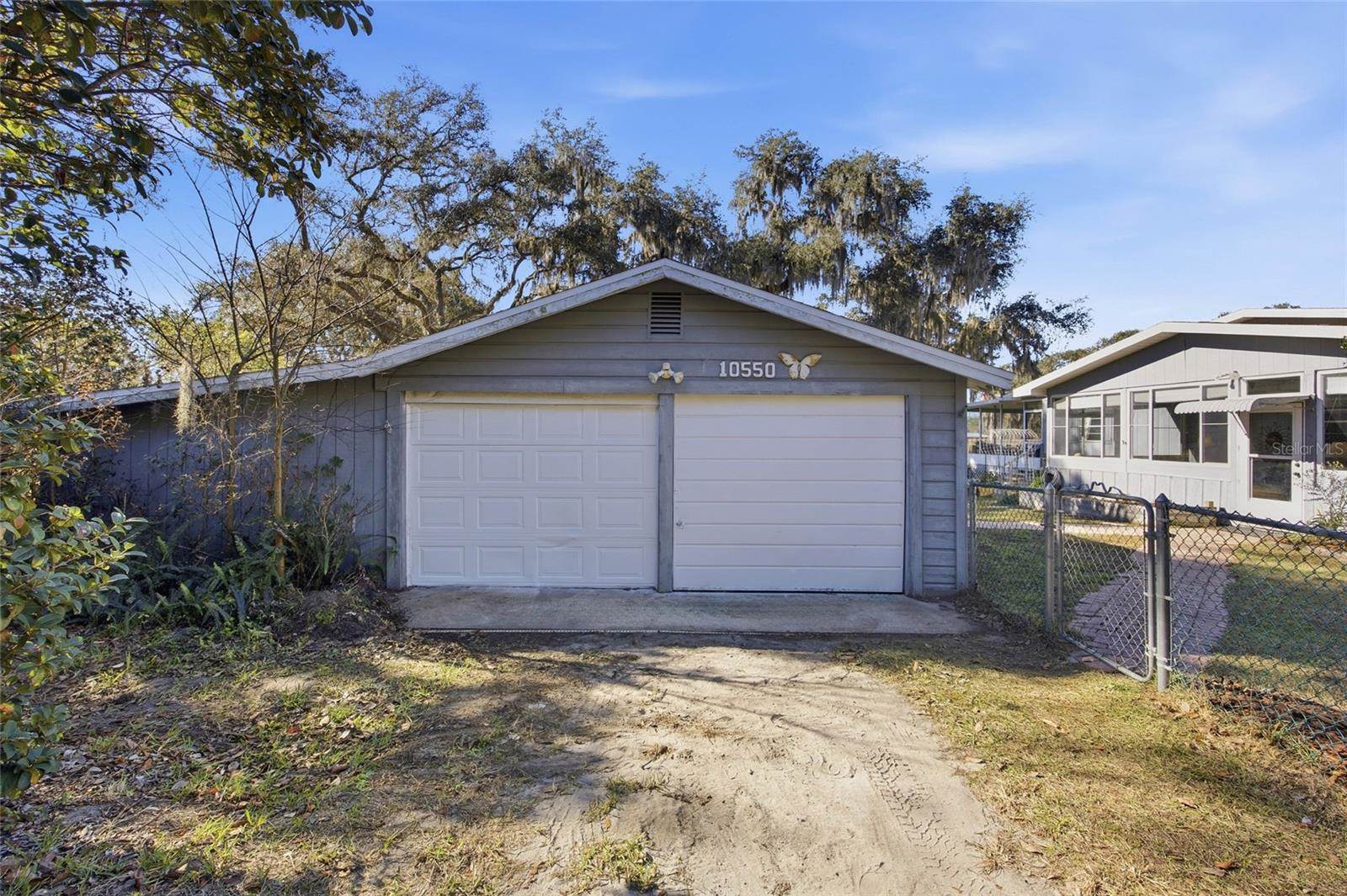 10550 NE 222nd Place Road, Fort Mc Coy, FL 32134