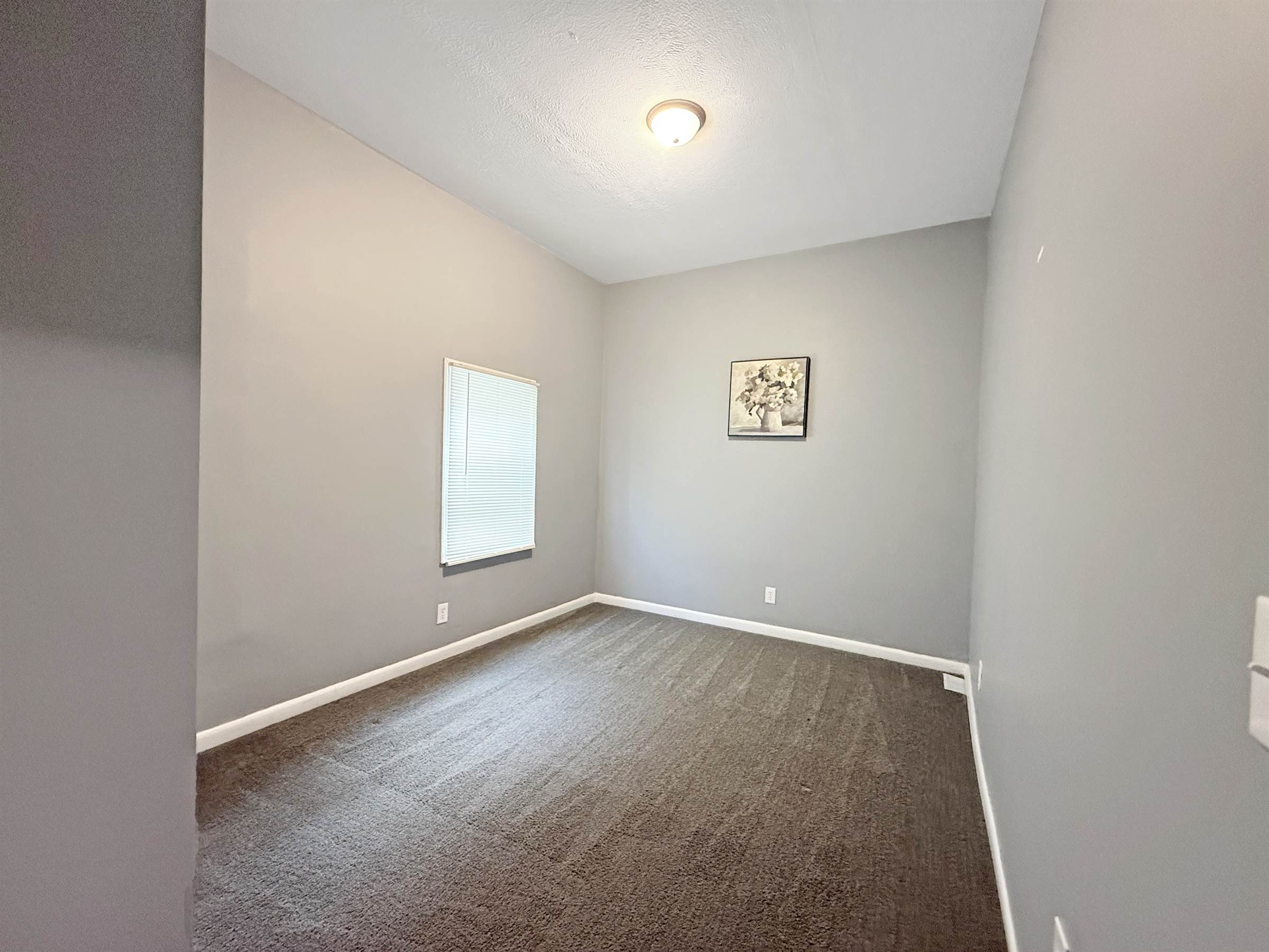 1543 3rd Ave, Terre Haute, IN 47807