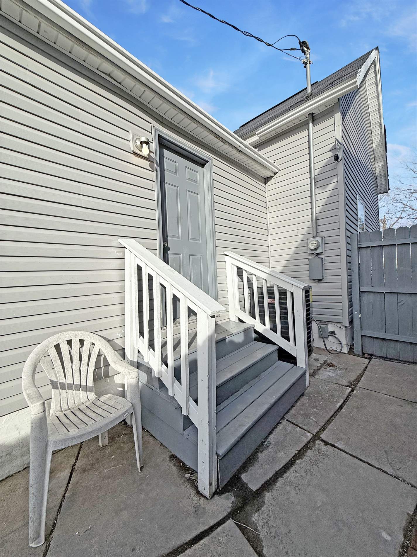 1543 3rd Ave, Terre Haute, IN 47807