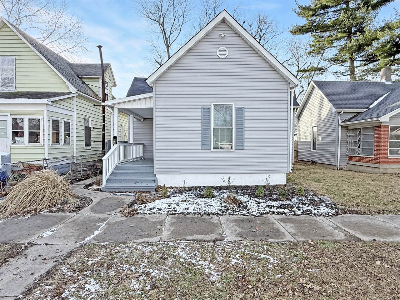 1543 3rd Ave, Terre Haute, IN 47807