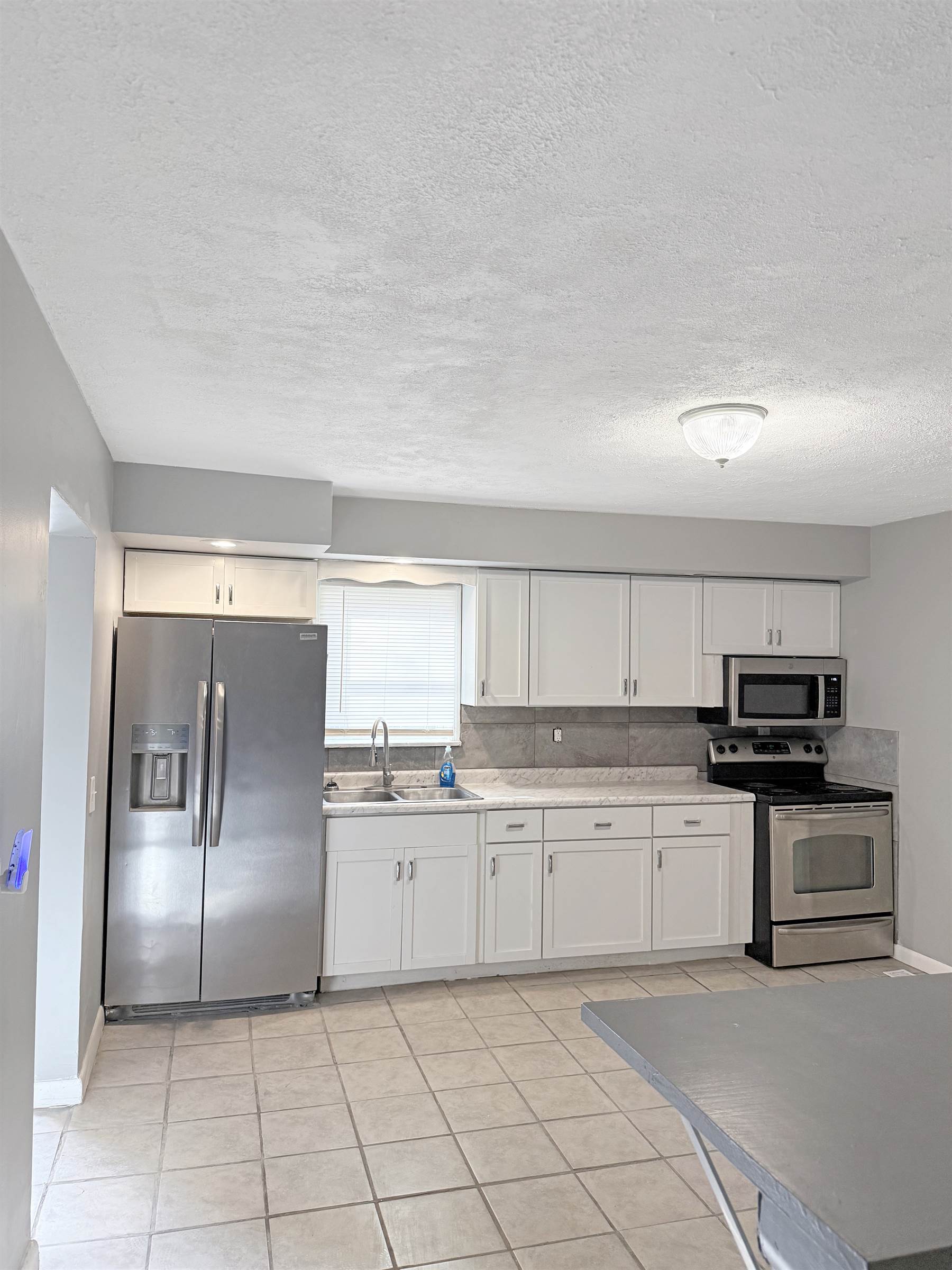 1543 3rd Ave, Terre Haute, IN 47807