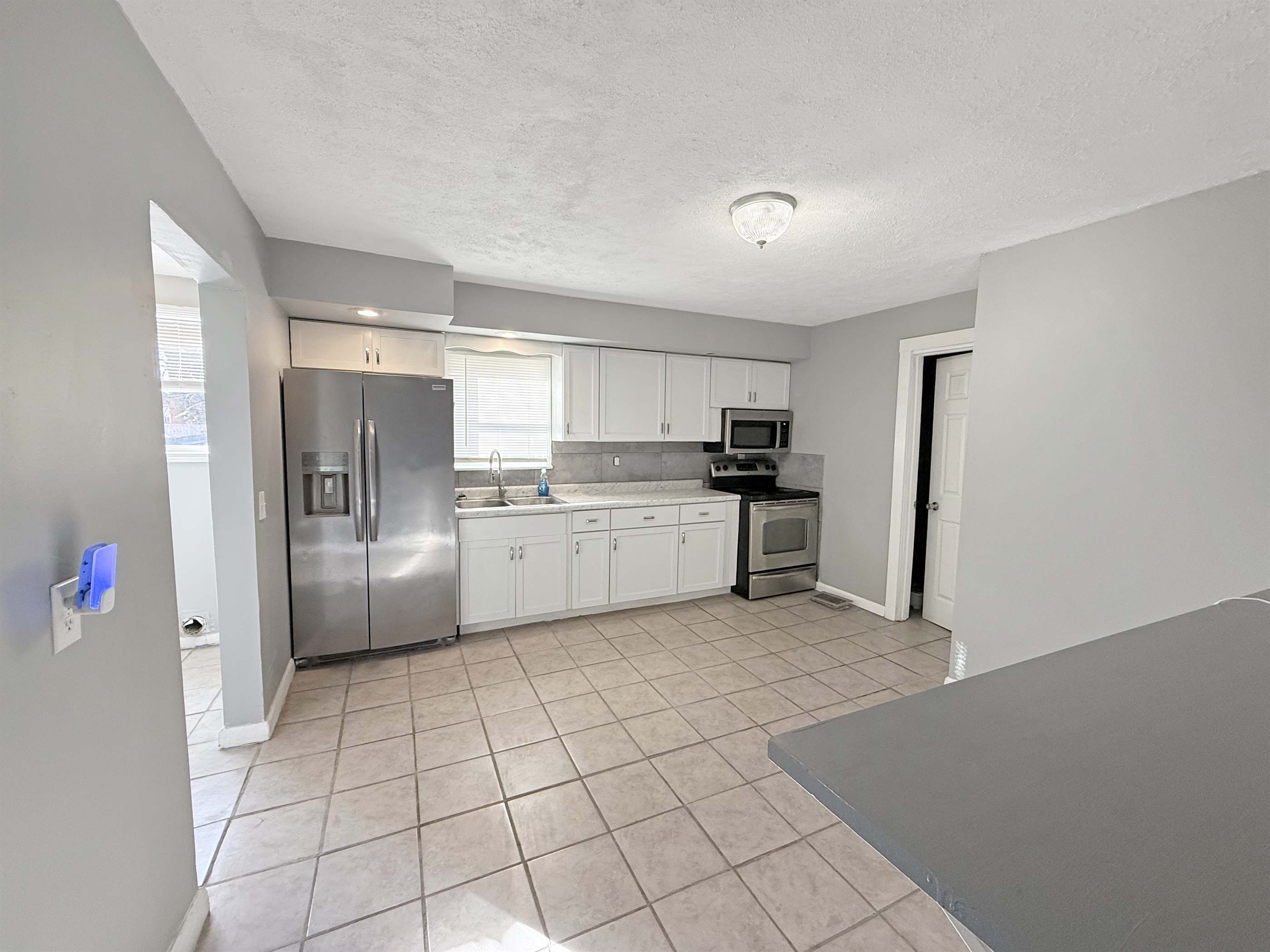 1543 3rd Ave, Terre Haute, IN 47807