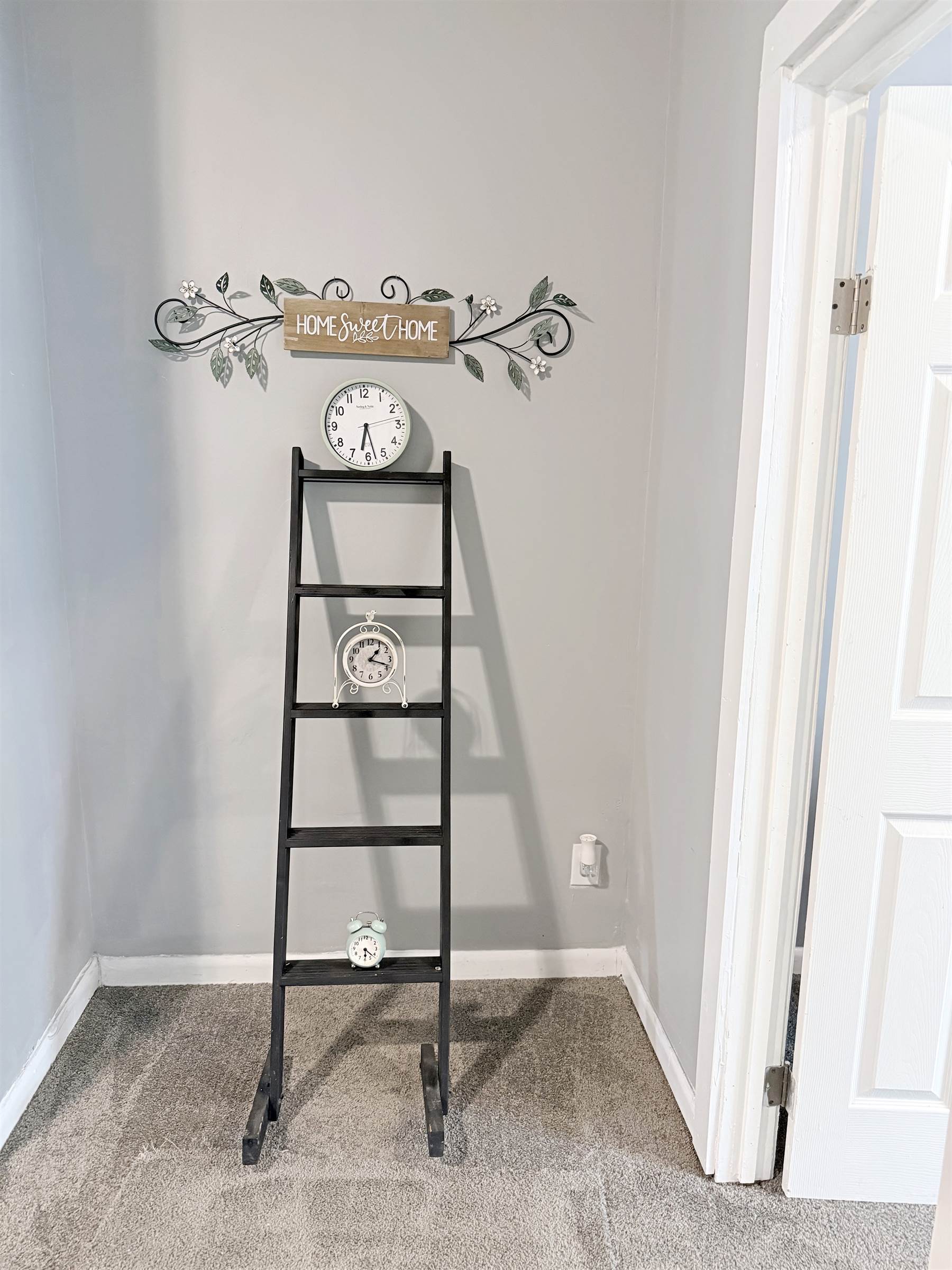 1543 3rd Ave, Terre Haute, IN 47807