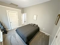 1543 3rd Ave, Terre Haute, IN 47807