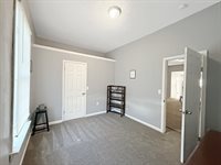 1543 3rd Ave, Terre Haute, IN 47807