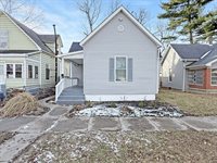 1543 3rd Ave, Terre Haute, IN 47807