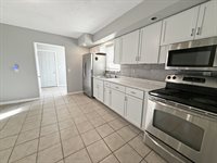 1543 3rd Ave, Terre Haute, IN 47807