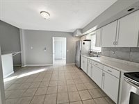 1543 3rd Ave, Terre Haute, IN 47807