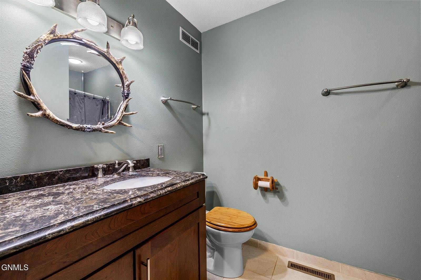 6181 133rd Avenue NW, Williston, ND 58801