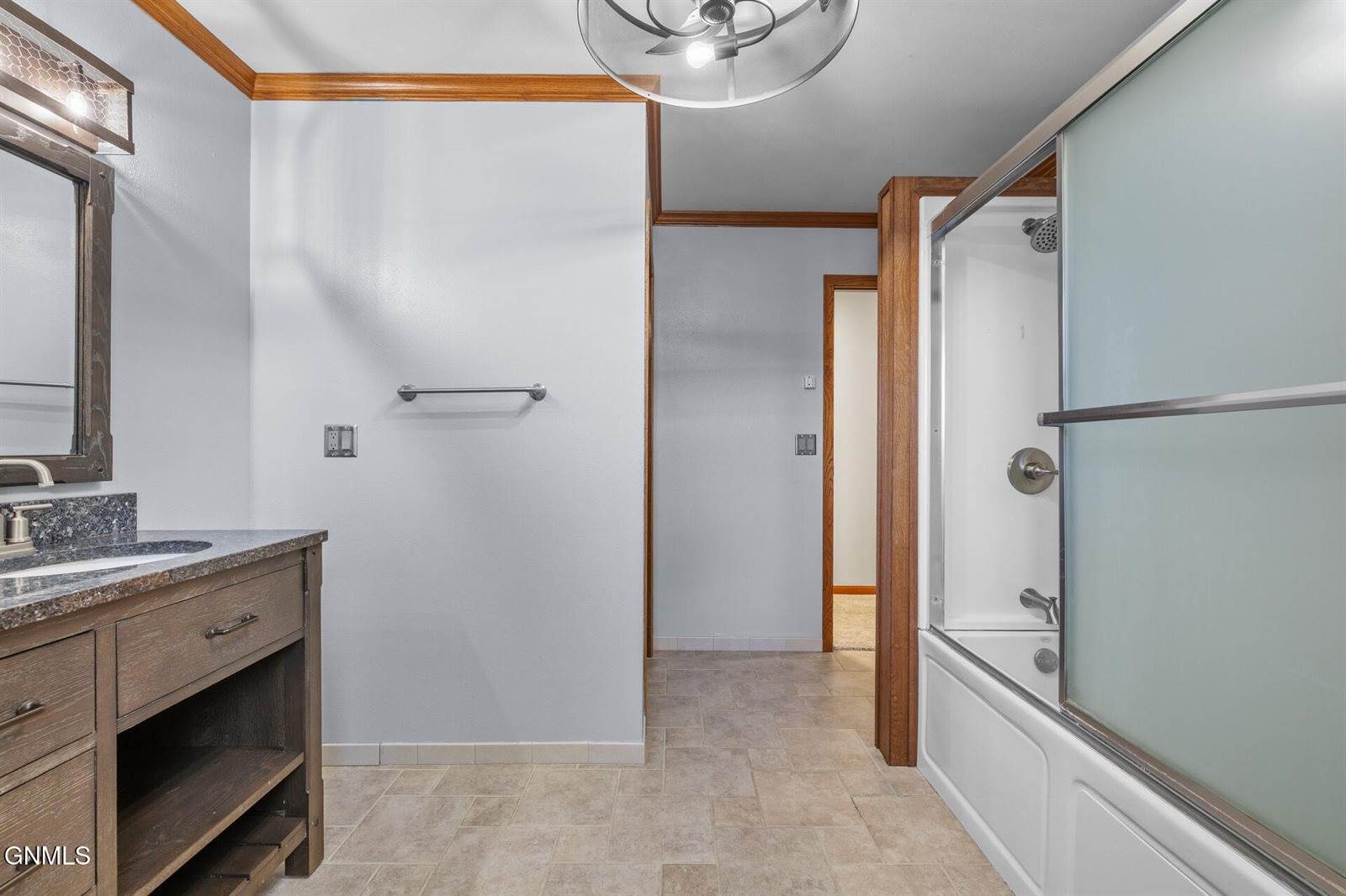 6181 133rd Avenue NW, Williston, ND 58801