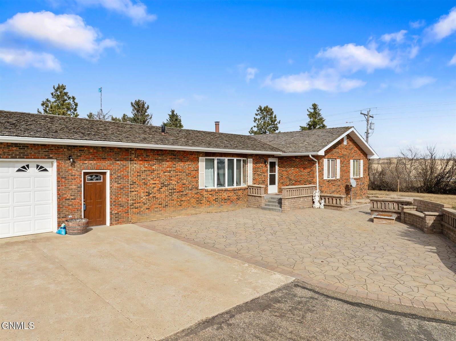 6181 133rd Avenue NW, Williston, ND 58801