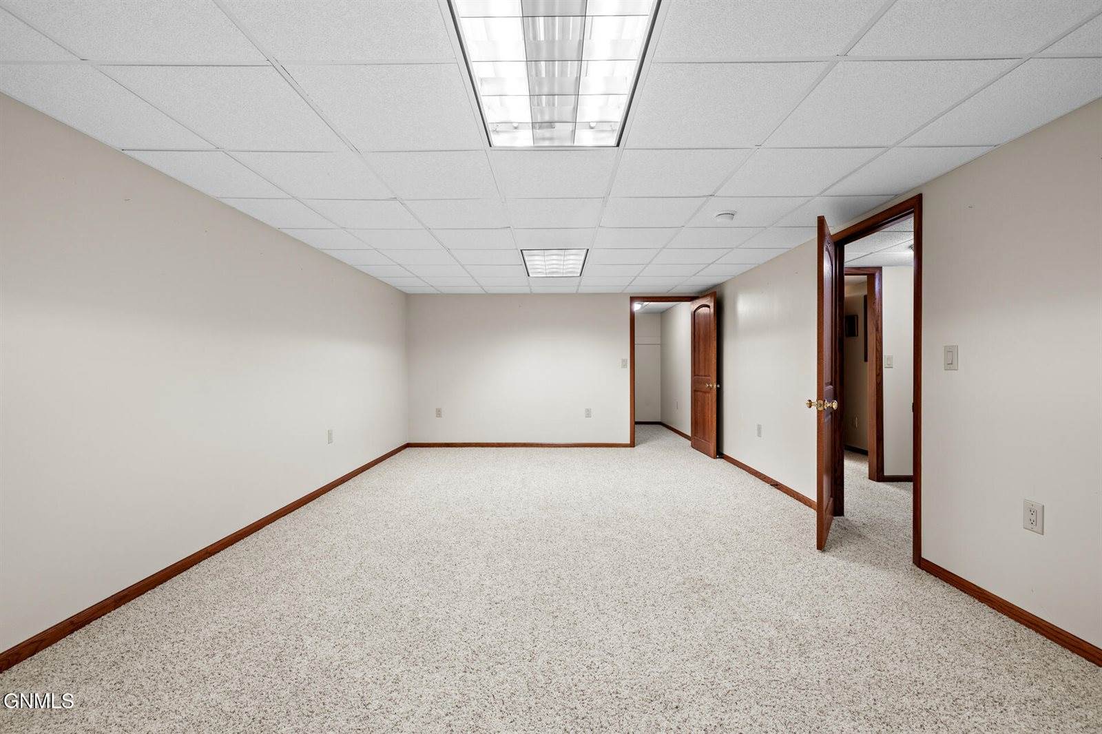 6181 133rd Avenue NW, Williston, ND 58801