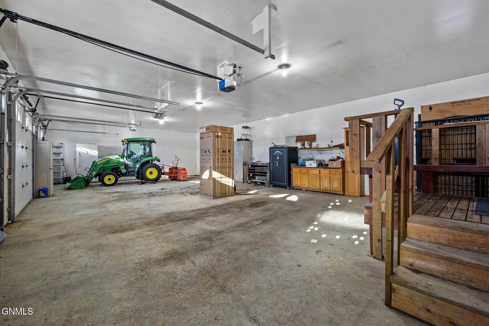 6181 133rd Avenue NW, Williston, ND 58801