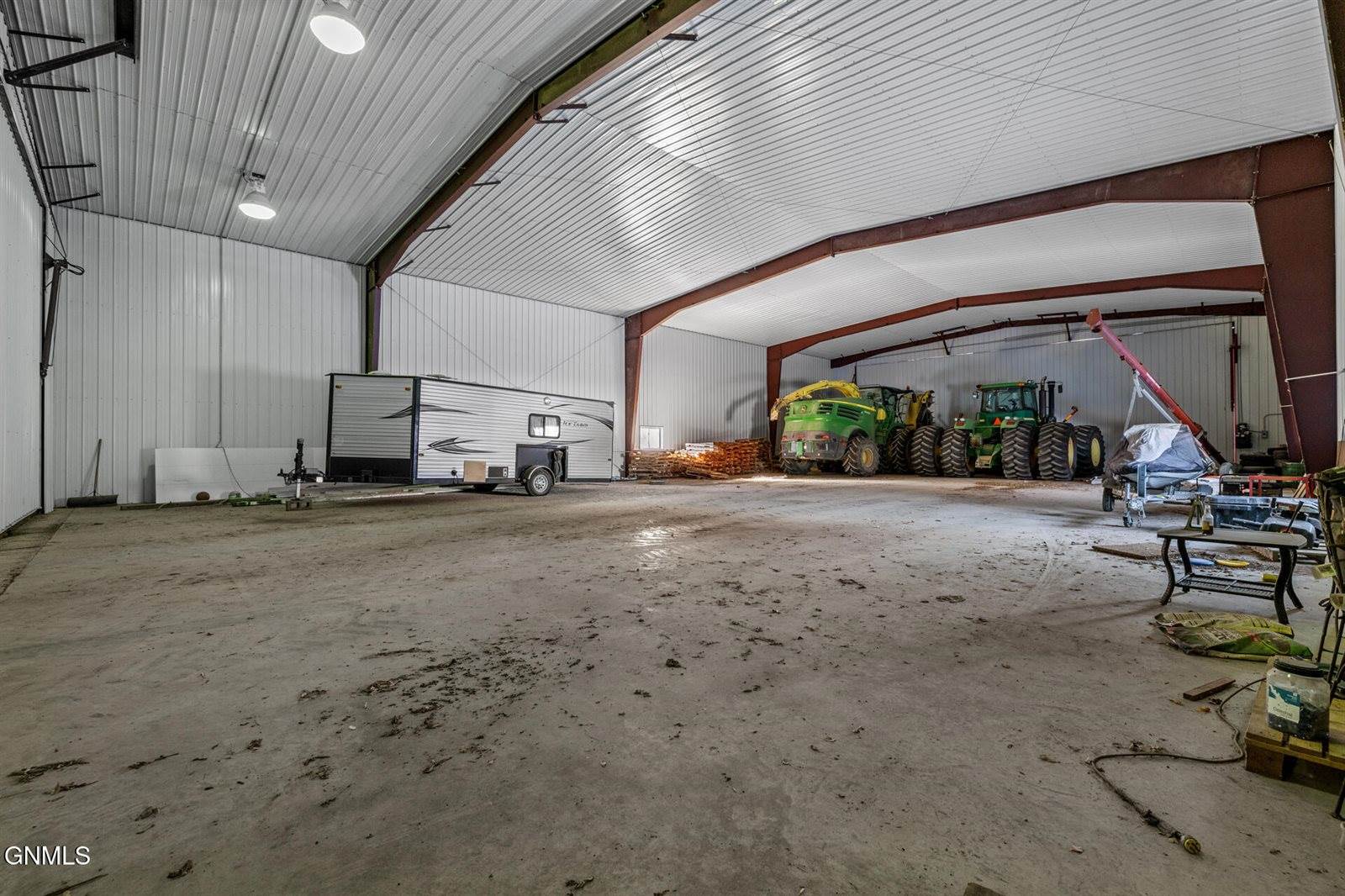 6181 133rd Avenue NW, Williston, ND 58801