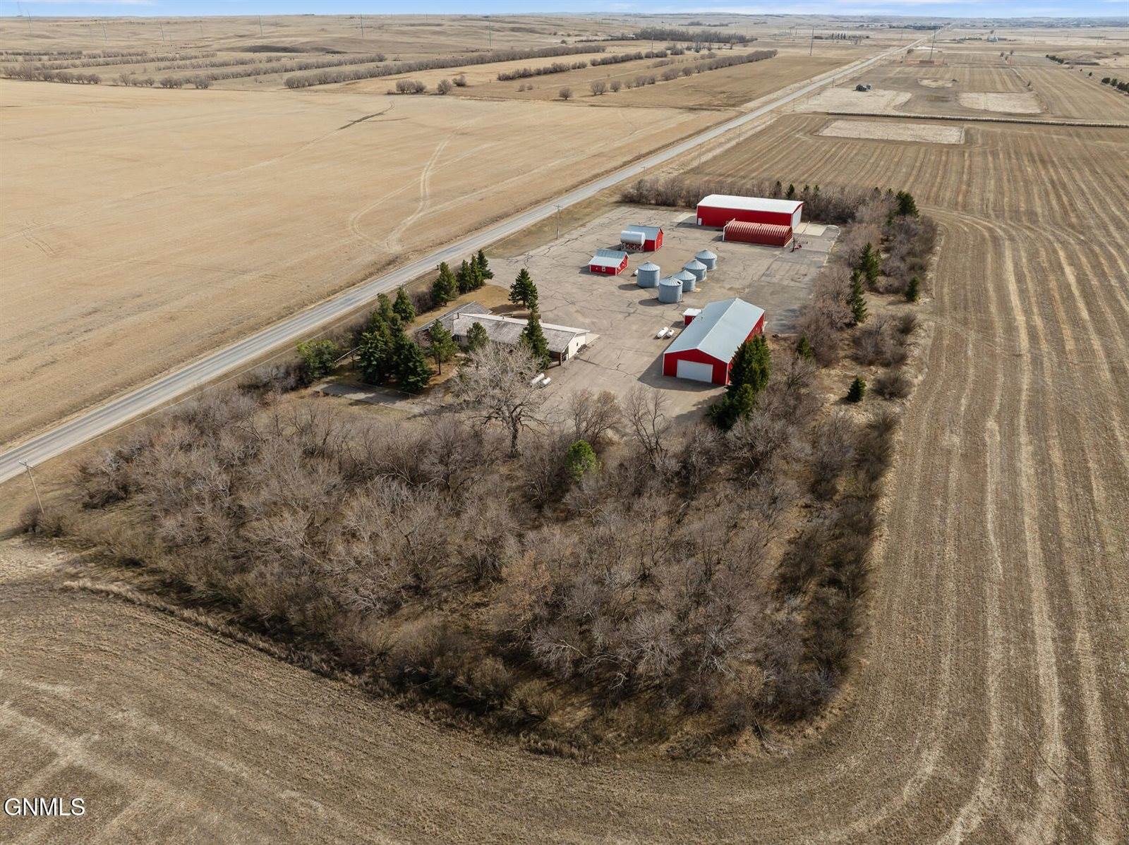 6181 133rd Avenue NW, Williston, ND 58801