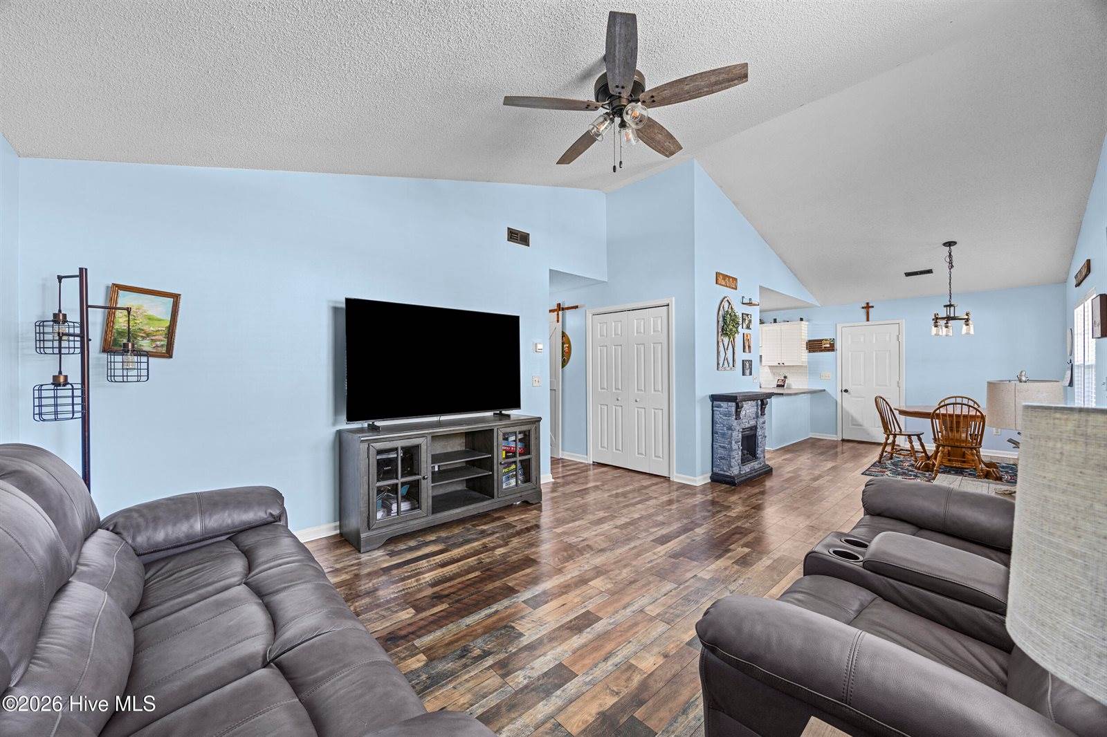 636 Brewster Lane, Wilmington, NC 28412