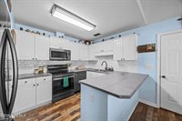 636 Brewster Lane, Wilmington, NC 28412