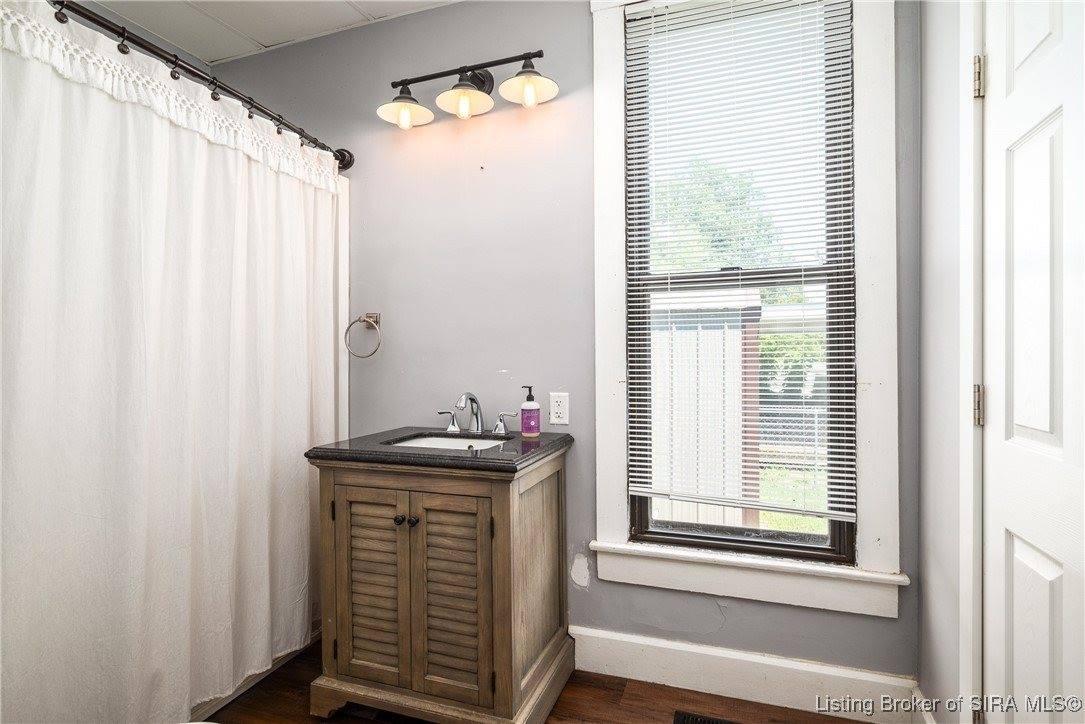 1139 Beeler Street, New Albany, IN 47150