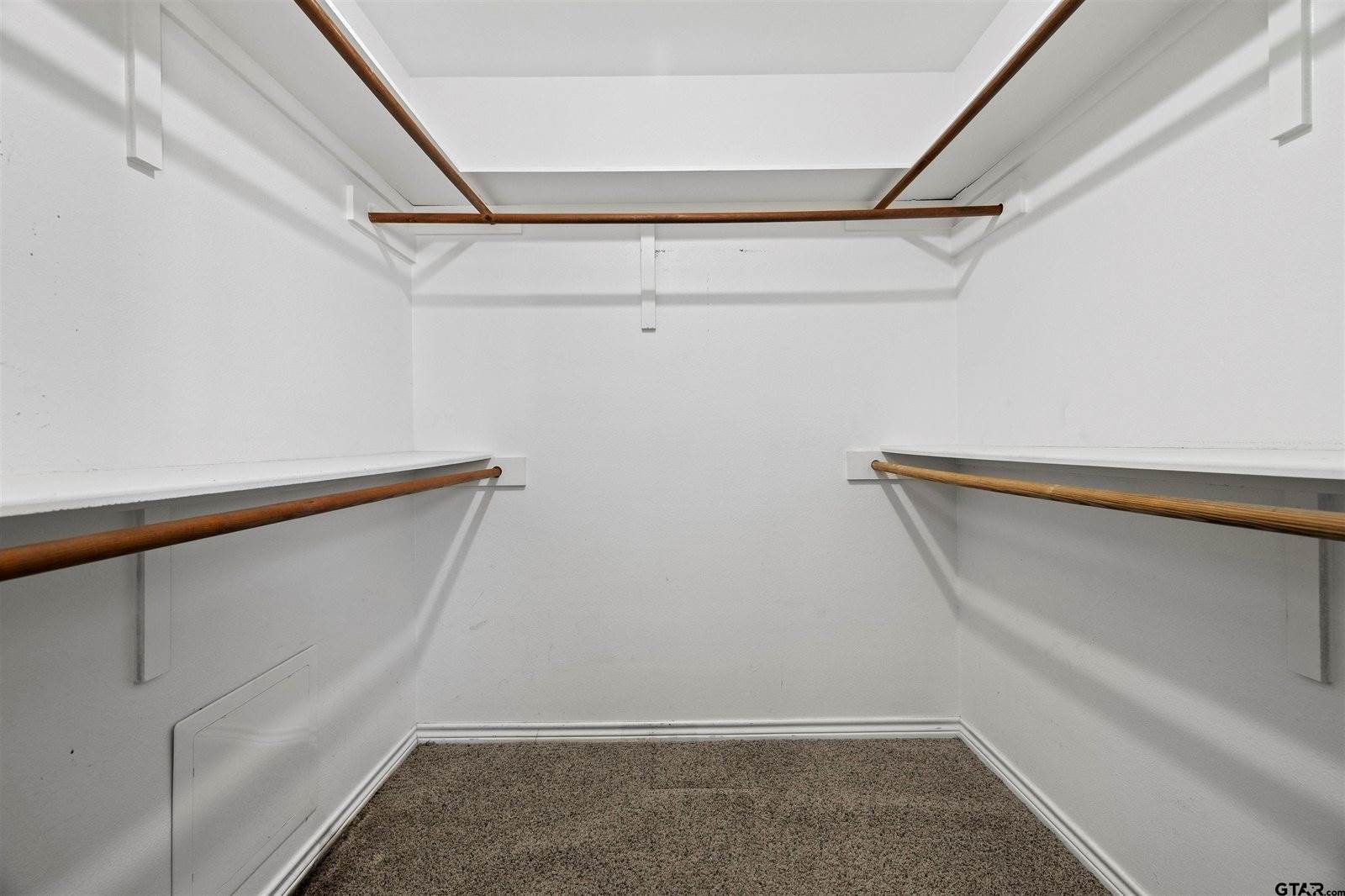 5401 Hollytree Dr. 604, Tyler, TX 75703