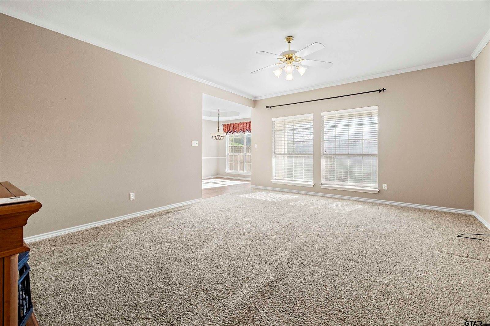 5401 Hollytree Dr. 604, Tyler, TX 75703