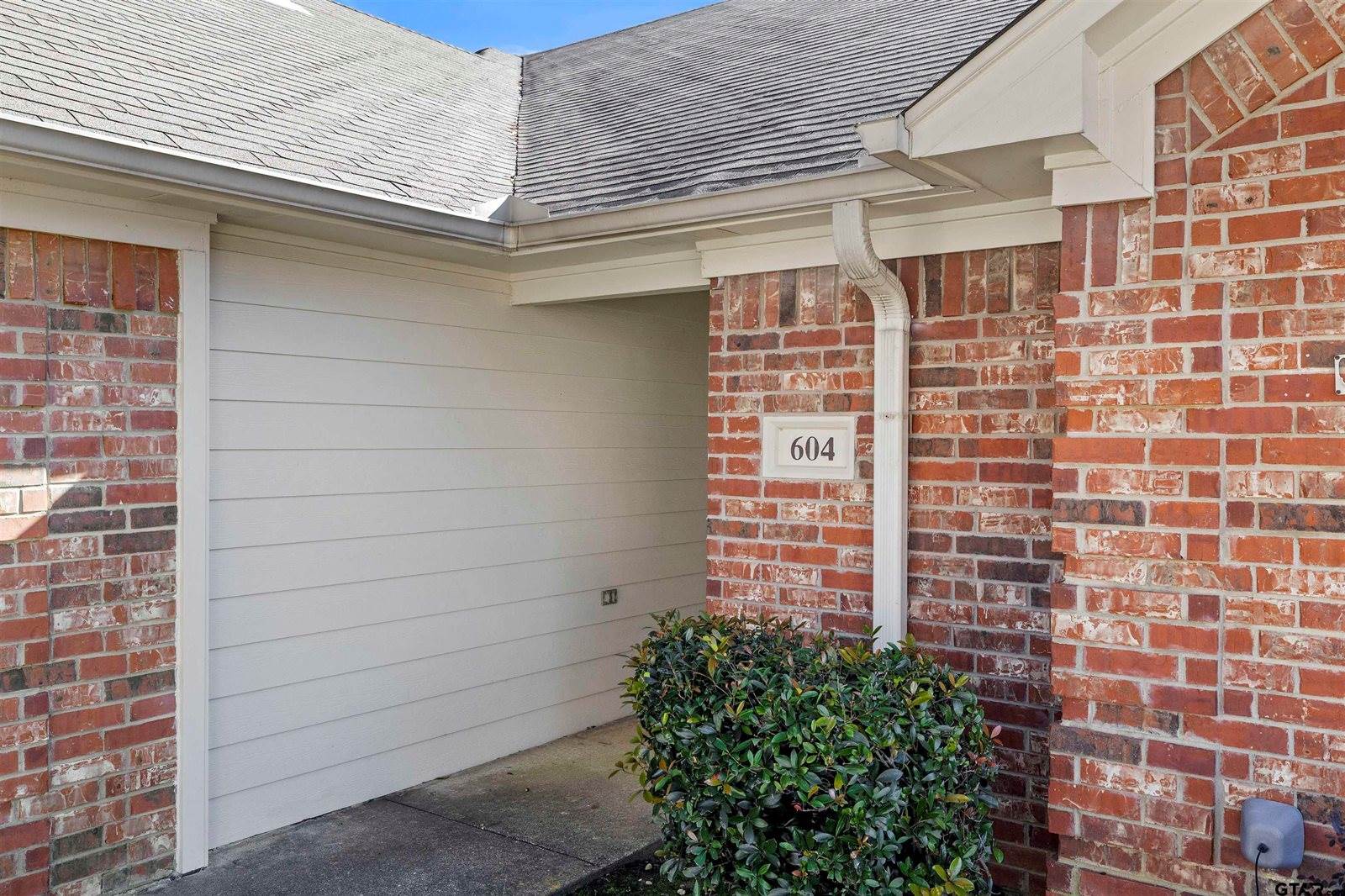 5401 Hollytree Dr. 604, Tyler, TX 75703