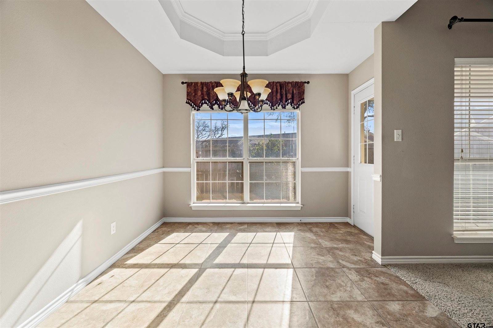 5401 Hollytree Dr. 604, Tyler, TX 75703