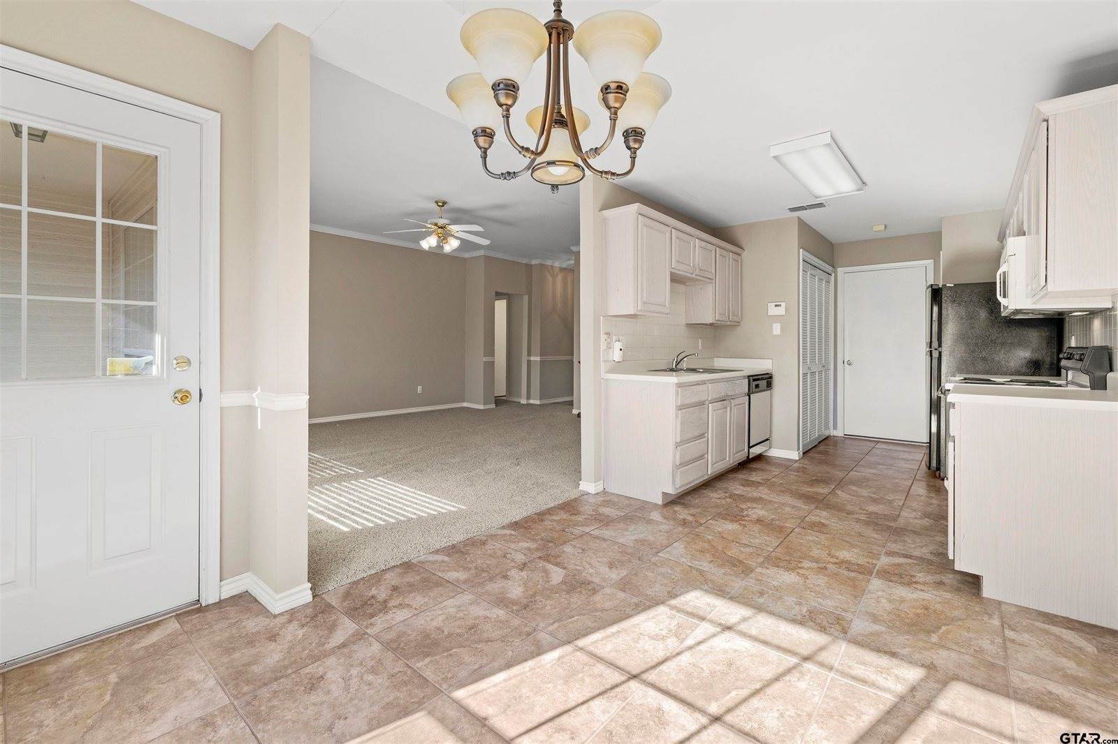 5401 Hollytree Dr. 604, Tyler, TX 75703