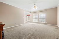 5401 Hollytree Dr. 604, Tyler, TX 75703