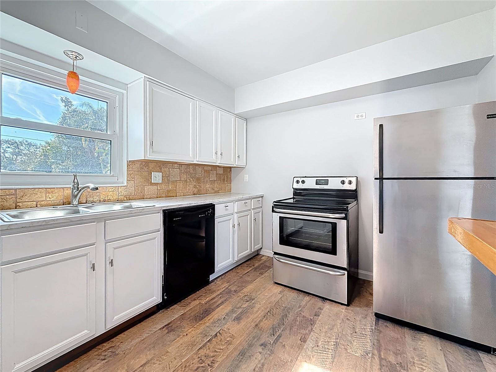 5810 Tangerine Avenue South, Gulfport, FL 33707