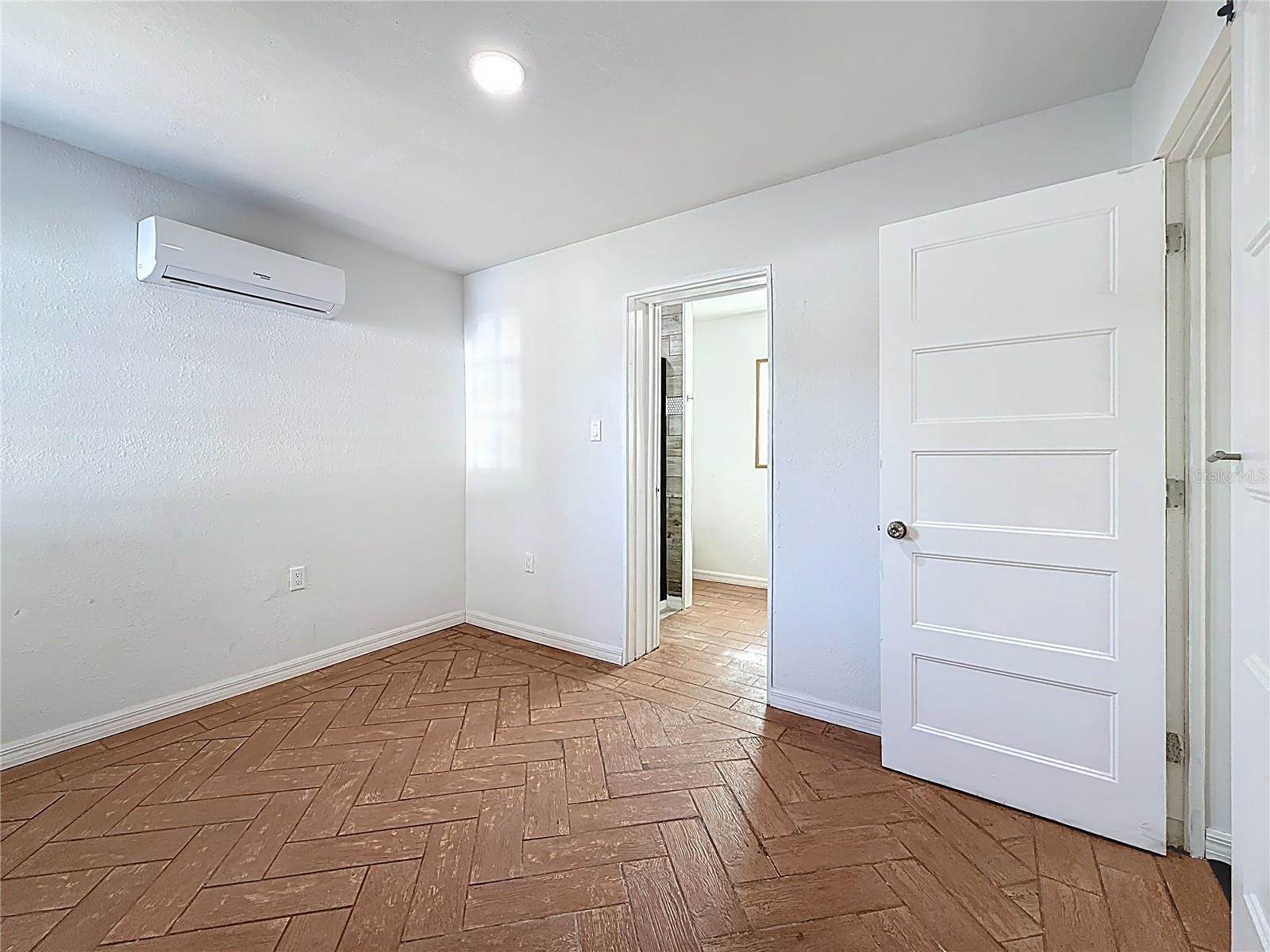 5810 Tangerine Avenue South, Gulfport, FL 33707