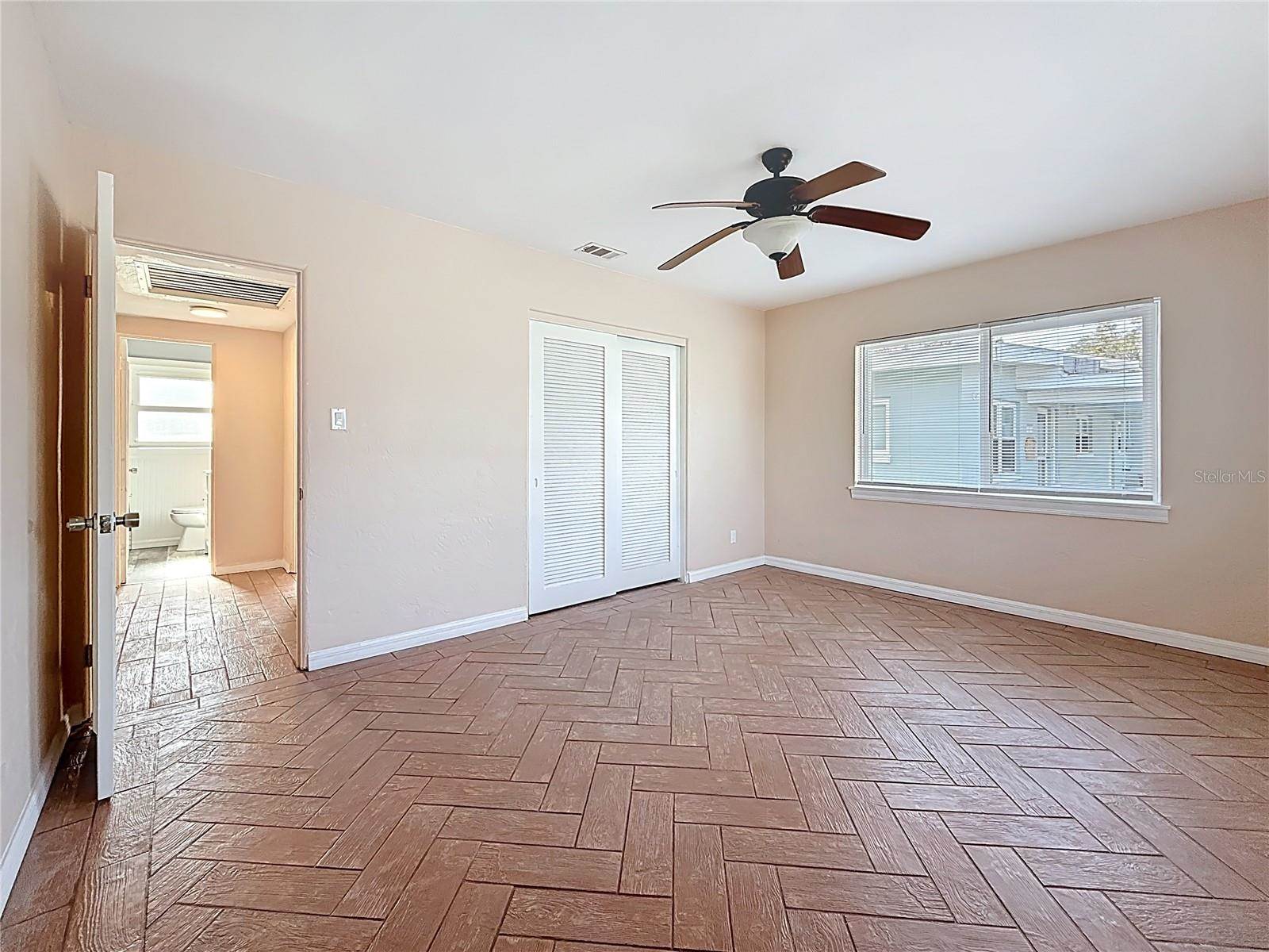 5810 Tangerine Avenue South, Gulfport, FL 33707