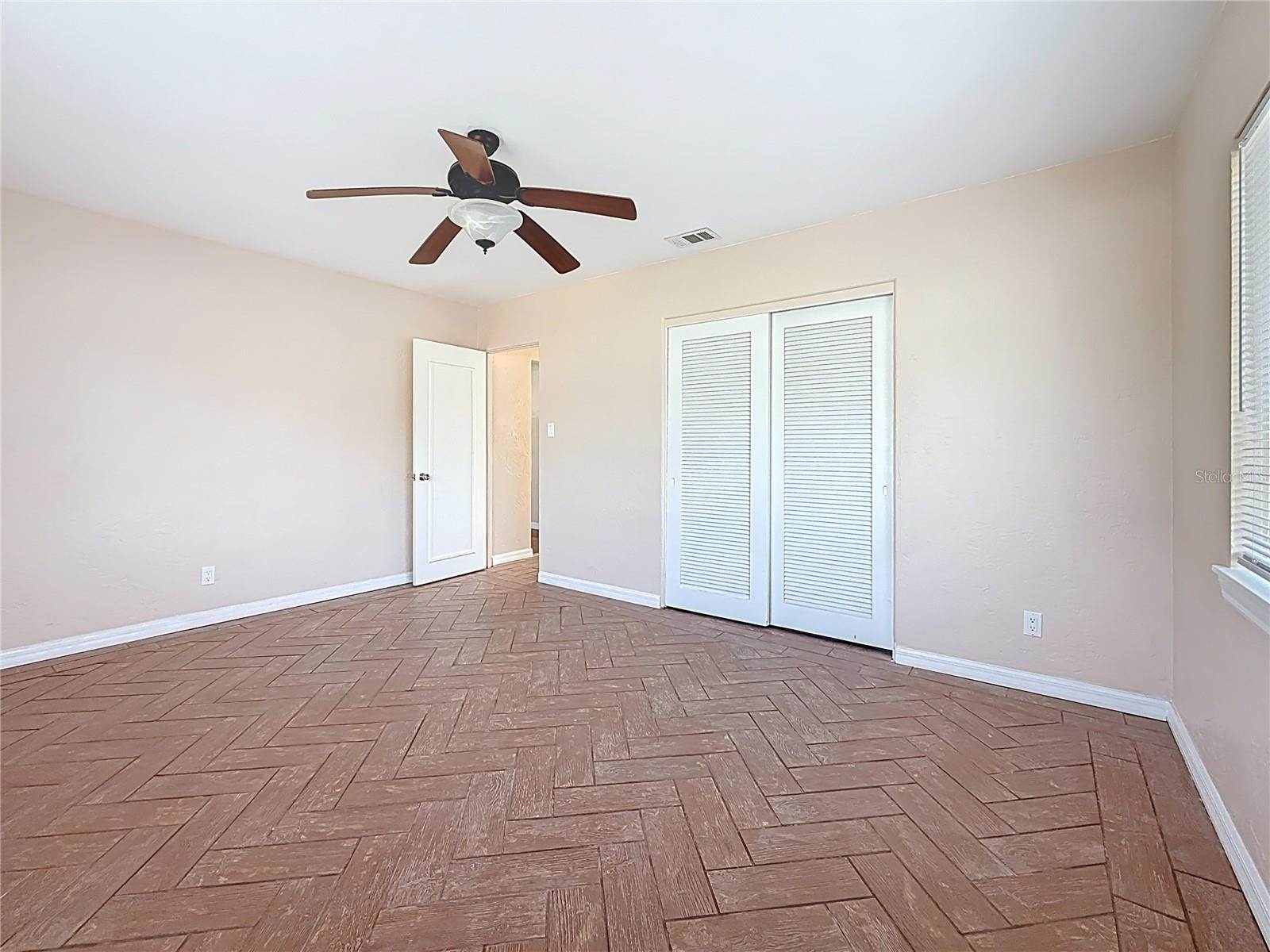 5810 Tangerine Avenue South, Gulfport, FL 33707