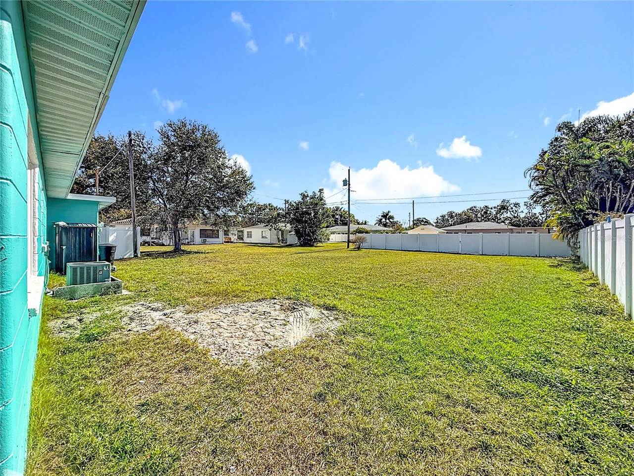 5810 Tangerine Avenue South, Gulfport, FL 33707