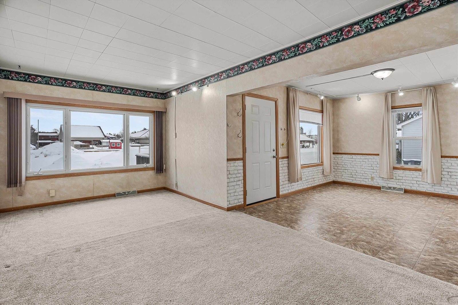 107 E Wendell Street, Spencer, WI 54479