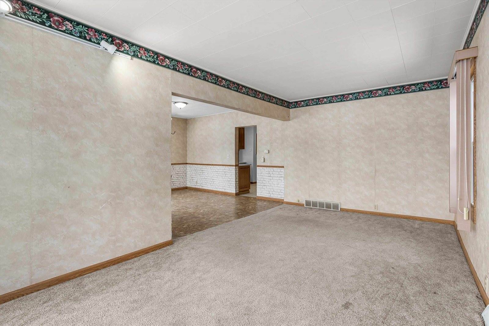 107 E Wendell Street, Spencer, WI 54479