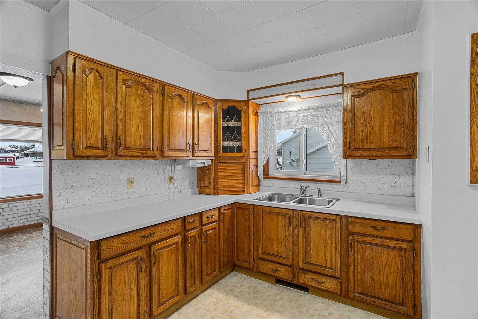 107 E Wendell Street, Spencer, WI 54479