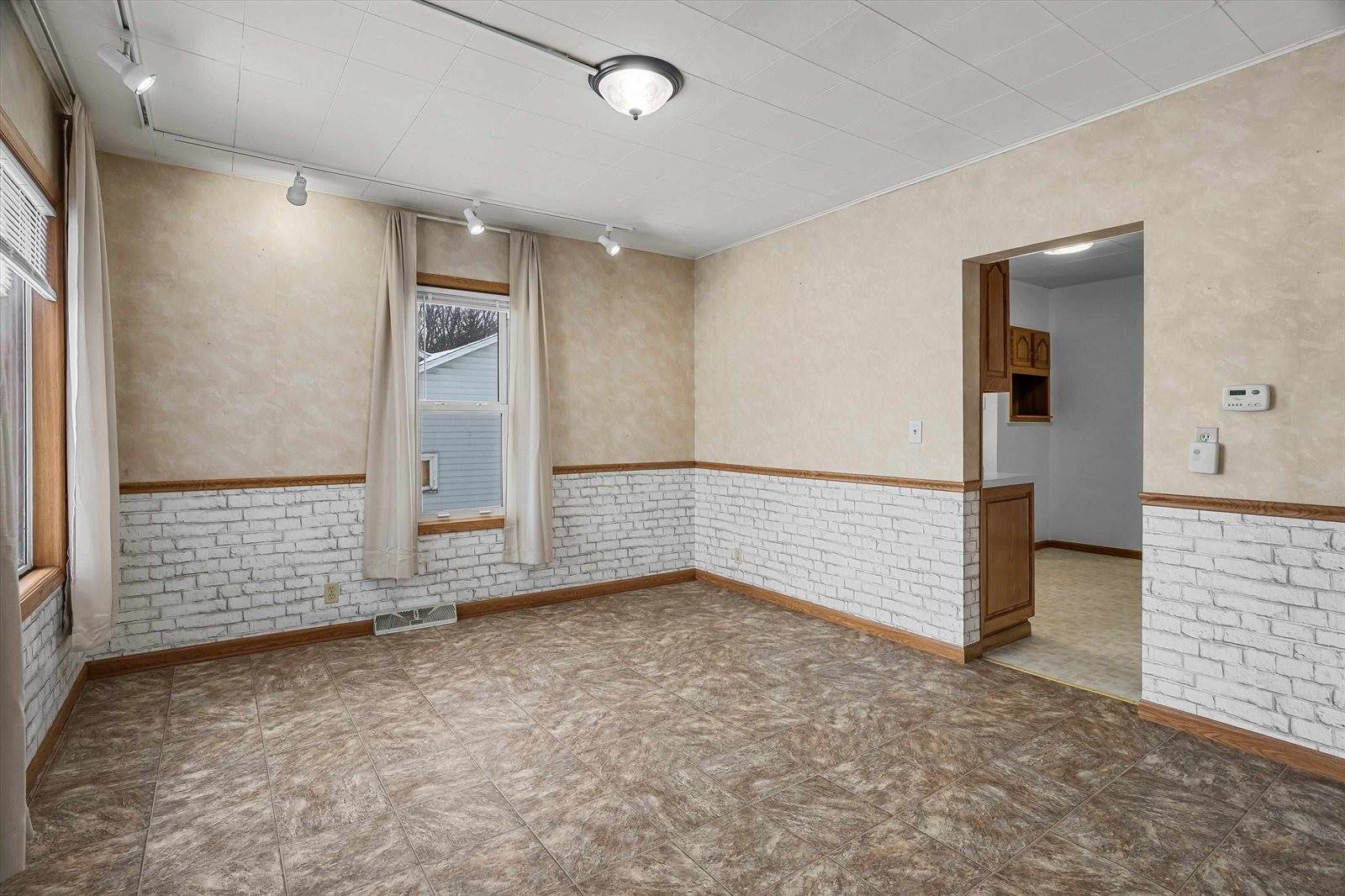 107 E Wendell Street, Spencer, WI 54479