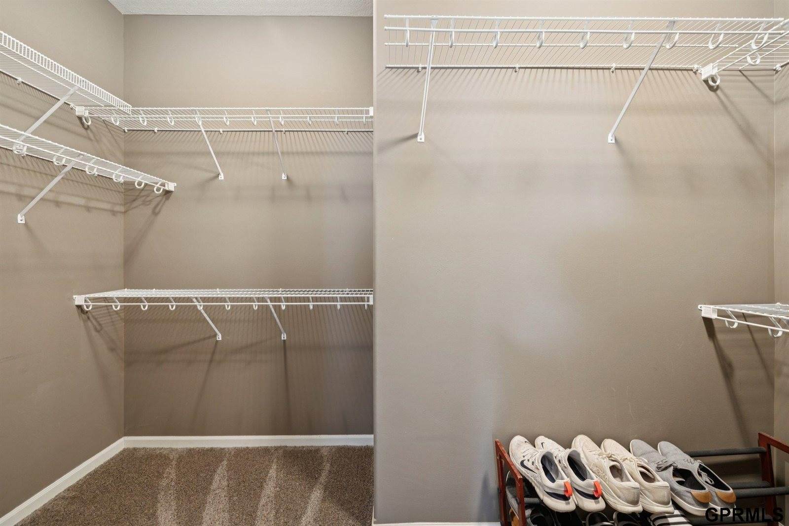 18601 Mason Street, Elkhorn, NE 68022