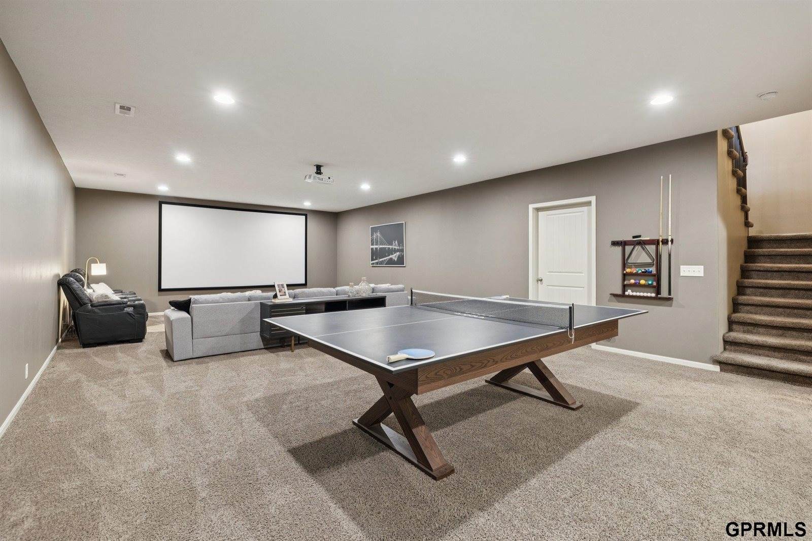 18601 Mason Street, Elkhorn, NE 68022