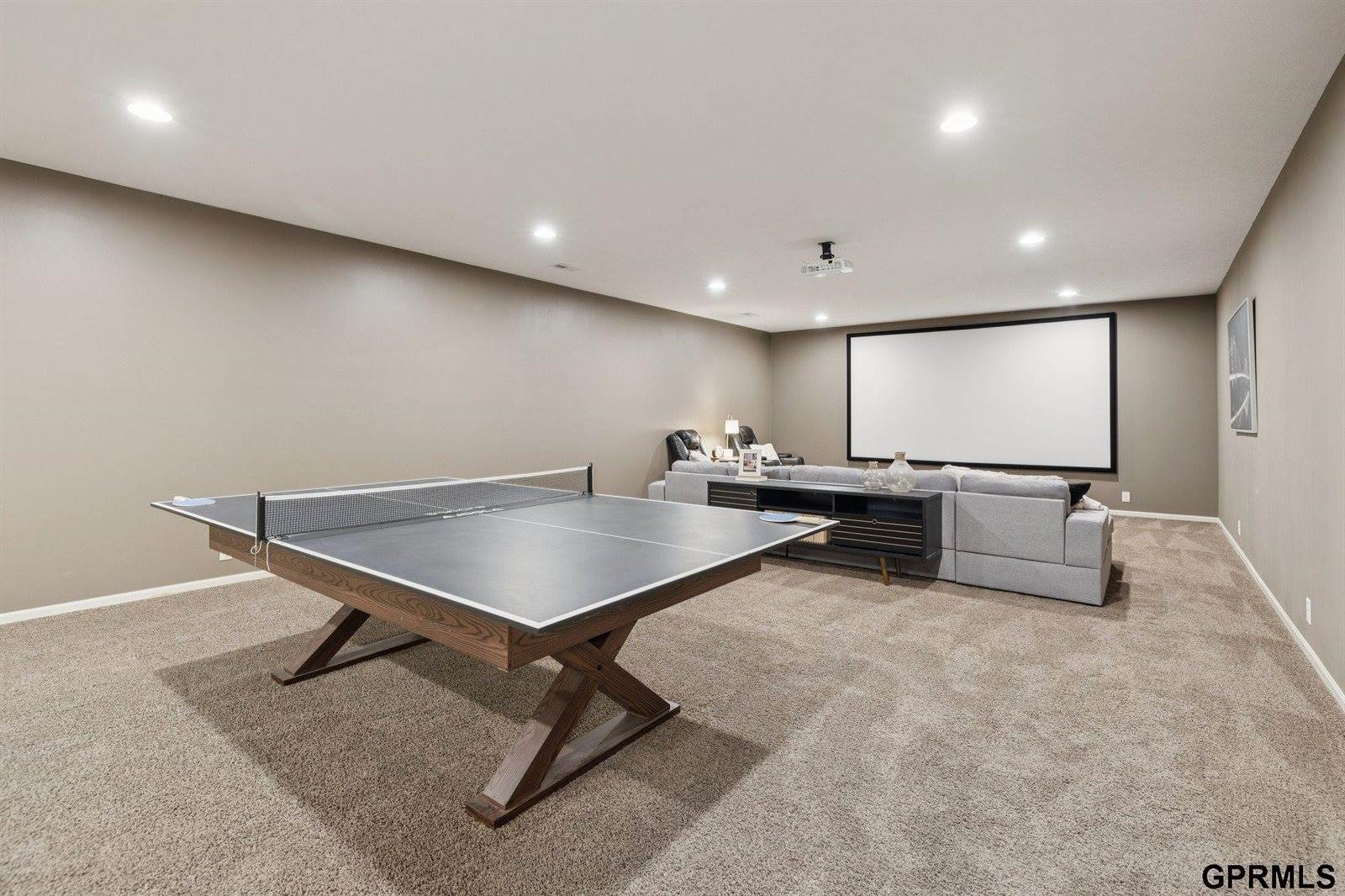 18601 Mason Street, Elkhorn, NE 68022