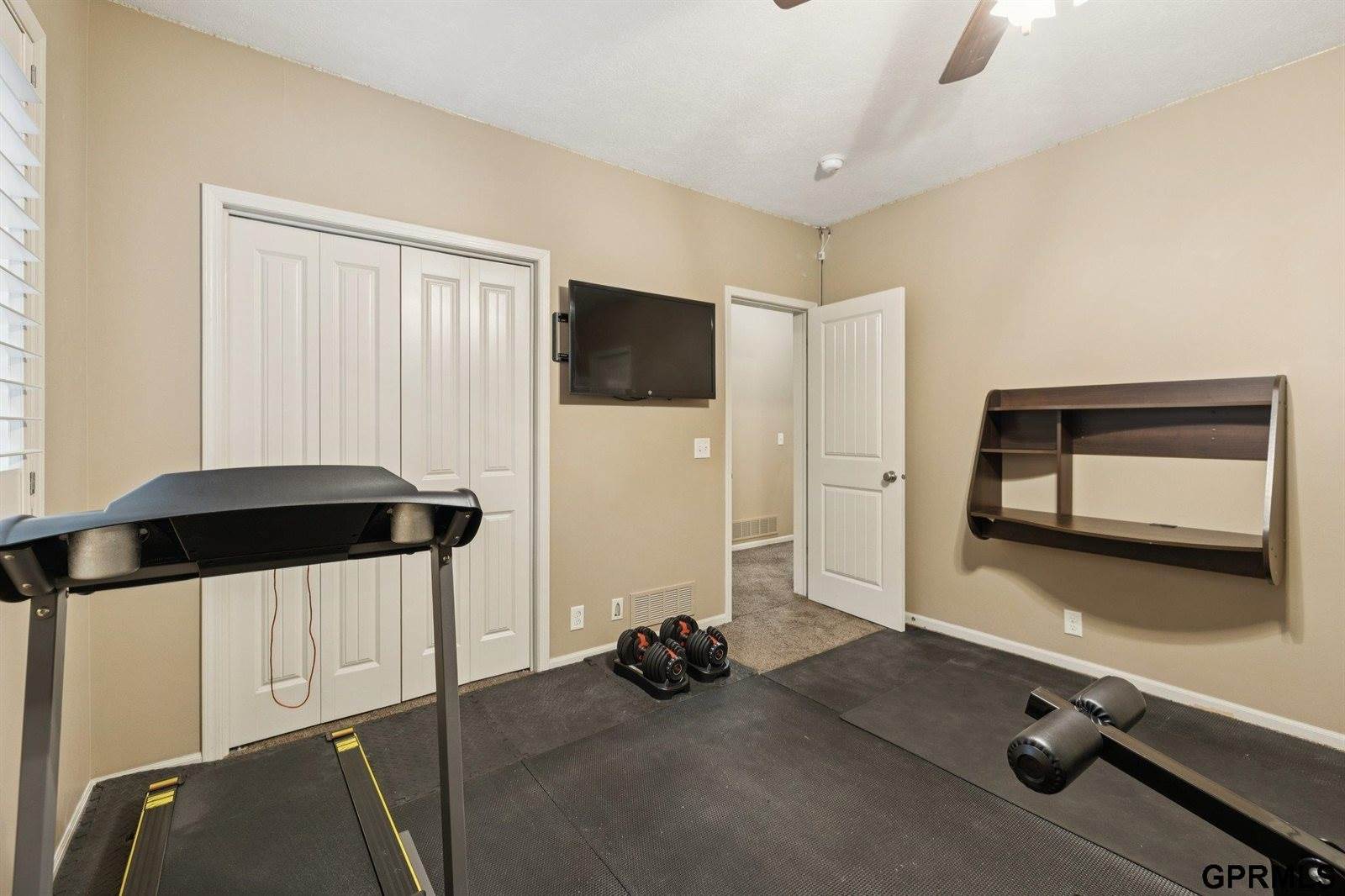 18601 Mason Street, Elkhorn, NE 68022