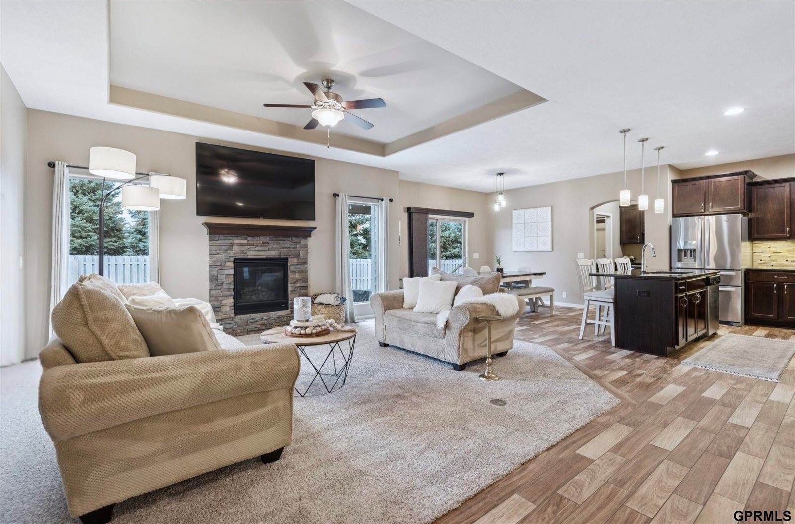 18601 Mason Street, Elkhorn, NE 68022