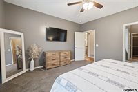 18601 Mason Street, Elkhorn, NE 68022