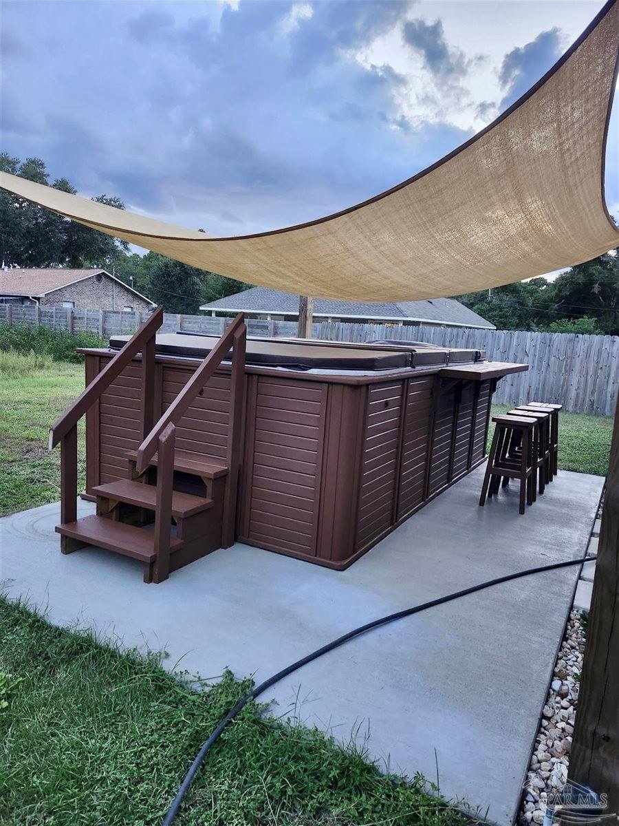 10425 Tanton Rd, Pensacola, FL 32506